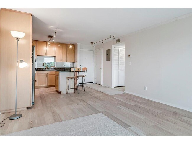 Photo - 210 W Grant St Unit 506