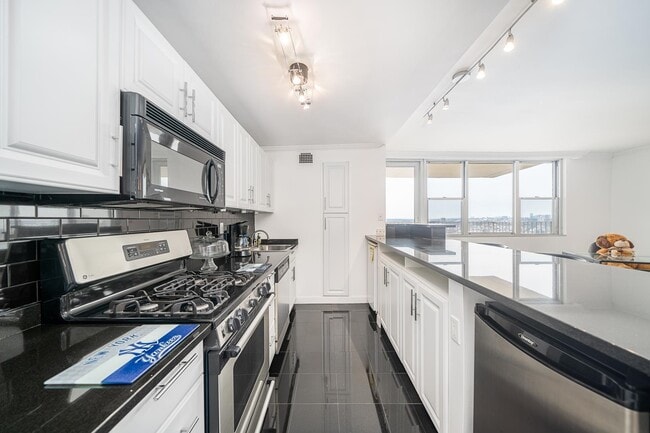 Photo - 6040 BLVD E Unit 25M