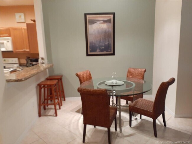 Photo - 1571 SE Hampshire Way Unit 104