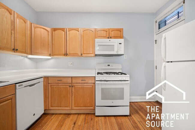 Photo - 2611 N Dayton St Unit 1