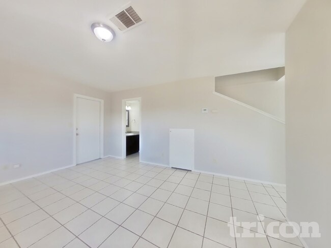 Photo - 1872 Little John Way