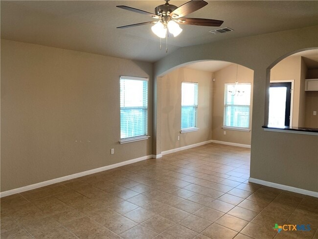 Photo - 2587 Diamondback Trail