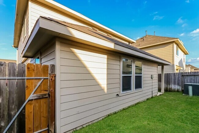 Photo - 5411 Gouldburn River Dr