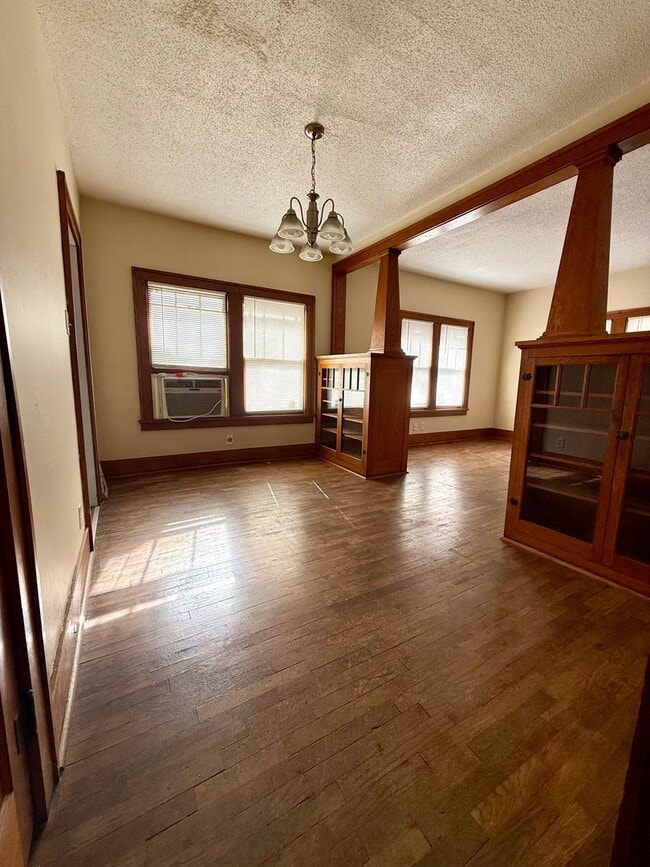 Photo - SW 3 Bedroom 1 Bath