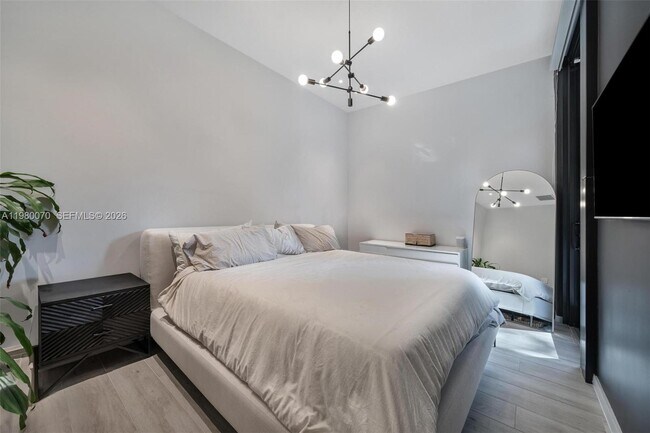 Photo - 3156 SW 27th Ave Unit 101