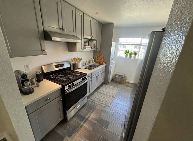 Photo - 1409 Carleton St Unit C