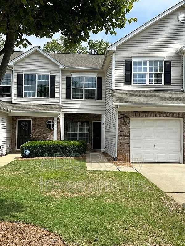 Photo - 12161 Stratfield Pl Cir