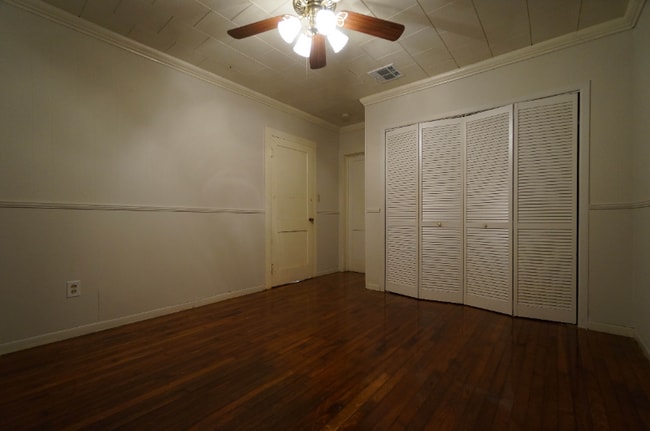 Photo - 1438 Parkview Dr