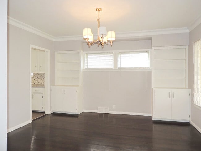 Photo - Updated 3 Bedroom - 1.5 Bathroom Cleveland Hts. Colonial for Rent!
