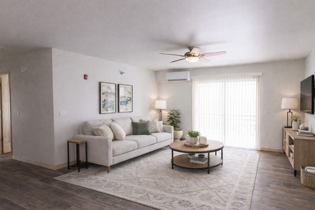 Photo - 3008 Gillette St