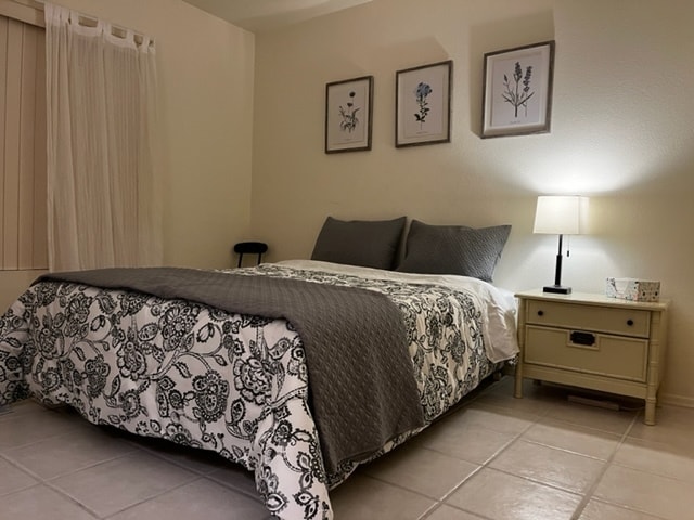 2nd bedroom - 9645 Blue Bell Dr