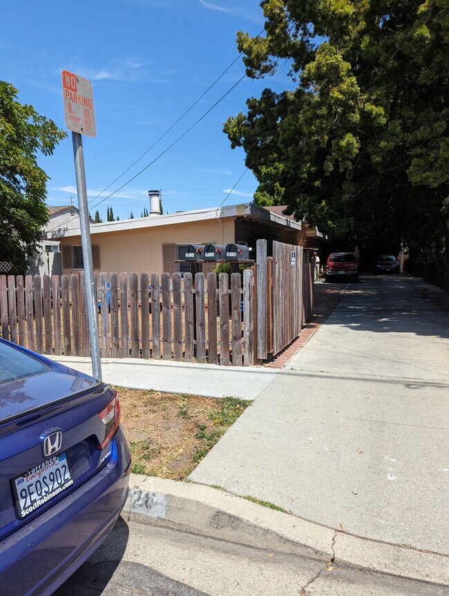 Photo - 25126 Feijoa Ave