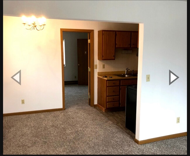 631 Vicksburg Dr Unit B