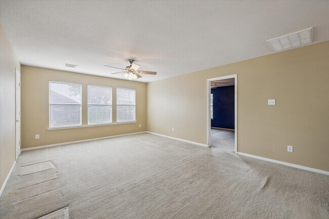 Photo - 19010 Country Square Dr