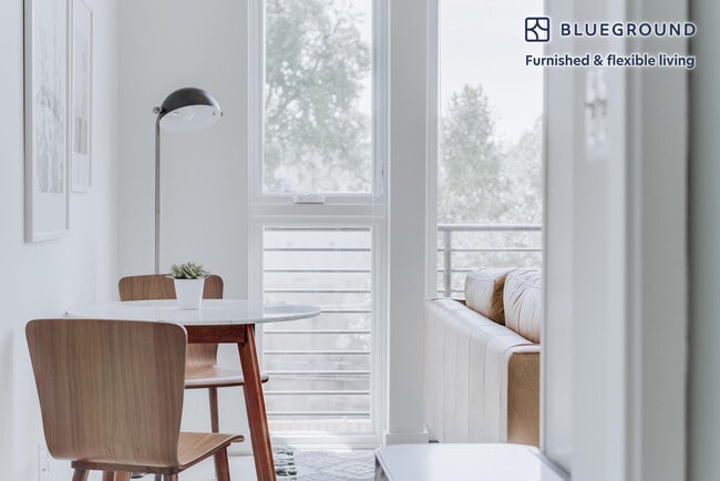 Photo - 1111 H St NE Unidad FL2-ID757