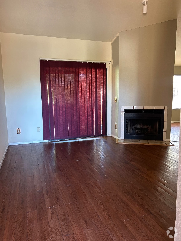 Building Photo - 1698 W Park Wood Ln Rental