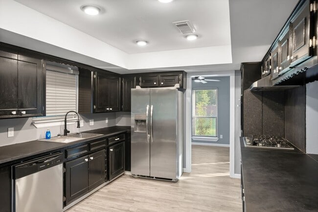 Photo - 104 Rankin Dr