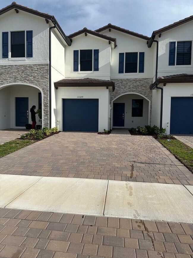Photo - 13329 SW 233rd Terrace