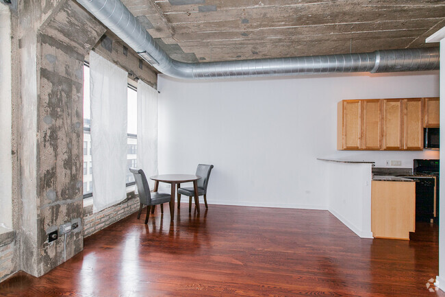 Building Photo - 1111 W 14th Pl Unit 321 Rental