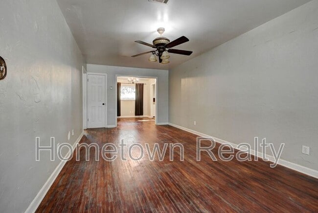 Photo - 2200 Downing St