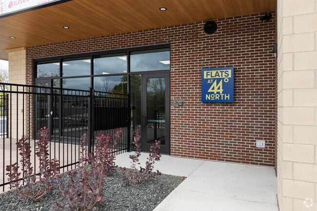 Building Photo - Flats at 44 North