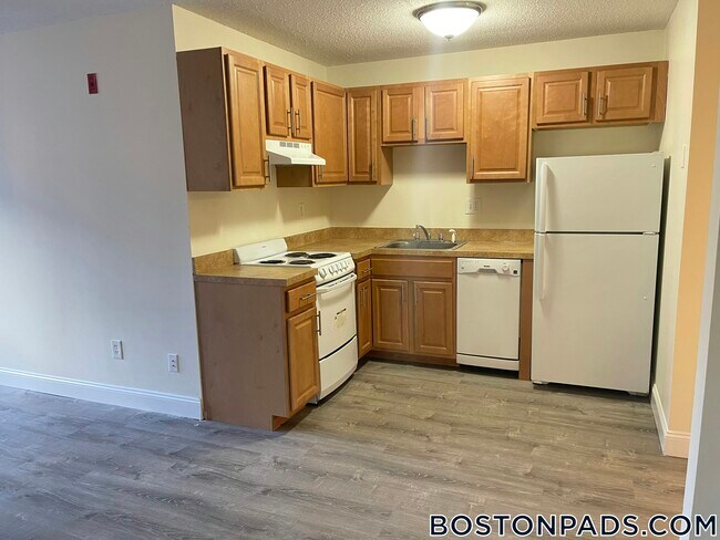 1126 Boylston St Unit 303
