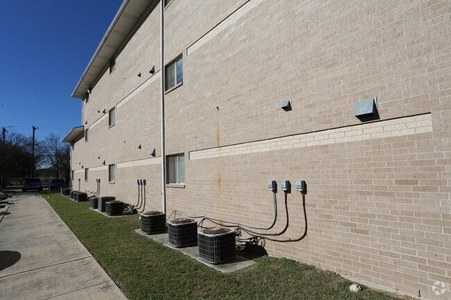 Photo - Casa De Esperanza Apartments