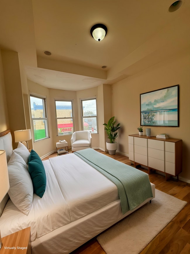 Photo - 521 E Westmoreland St