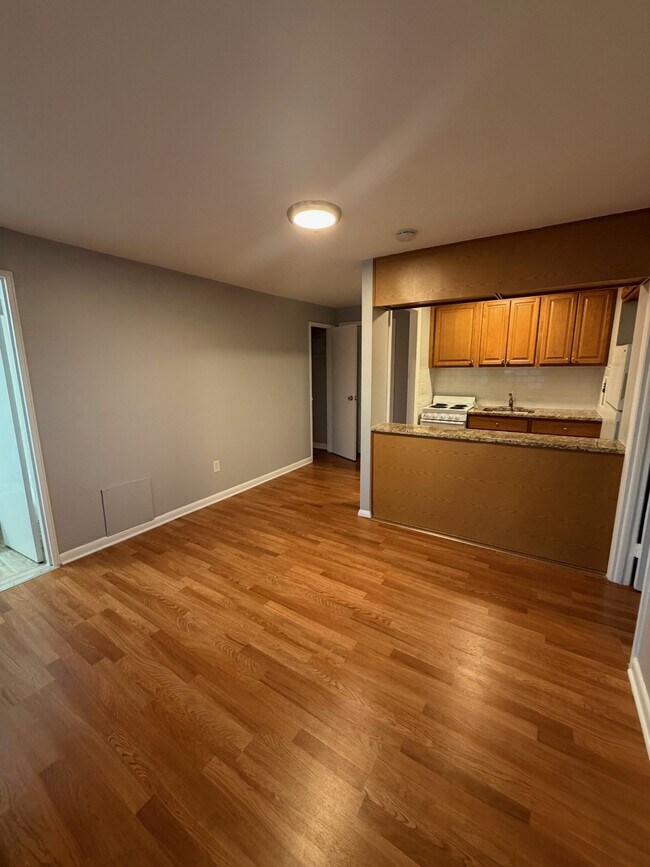 Photo - 15 Fairfax Ave