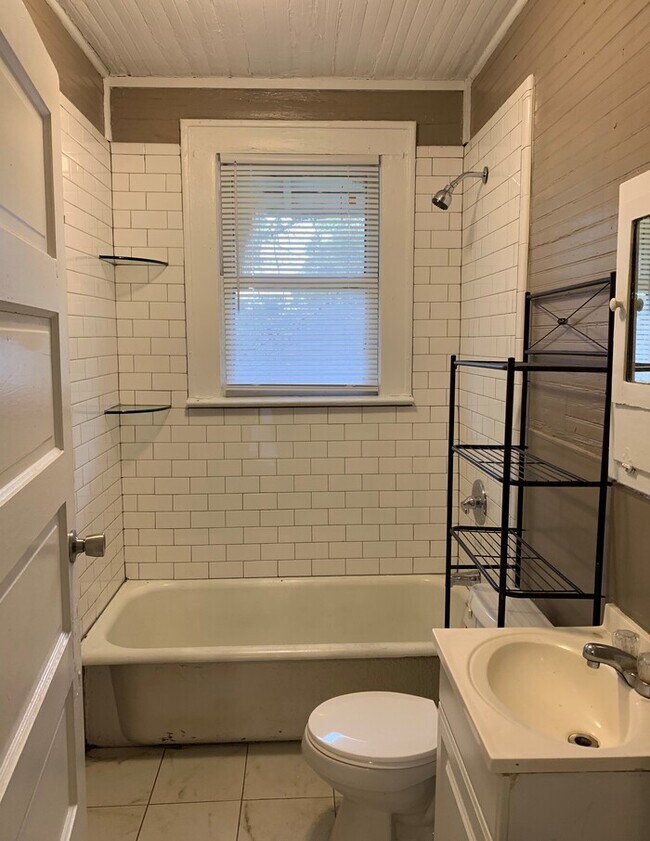 Photo - Spacious 4 Bedroom, 2 Bath Two-Story Home