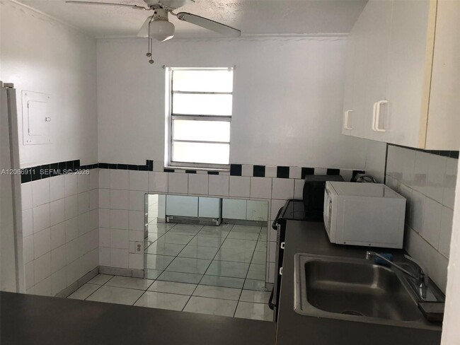 Photo - 220 SW 9th Ave Unidad 201
