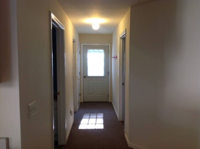 Photo - 78 Hawkins Pond Rd Unidad Apartment