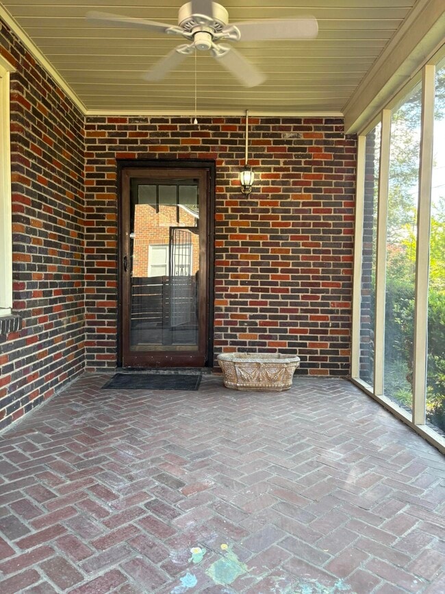 Photo - 41 W Charlotte Ave