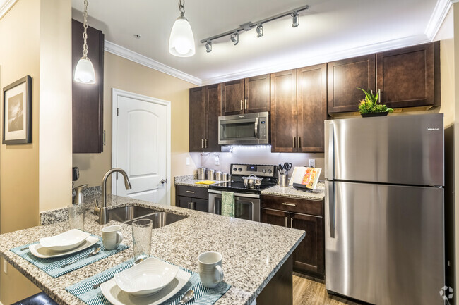 "Horizon" Kitchen - The Oasis at Plainville Rental