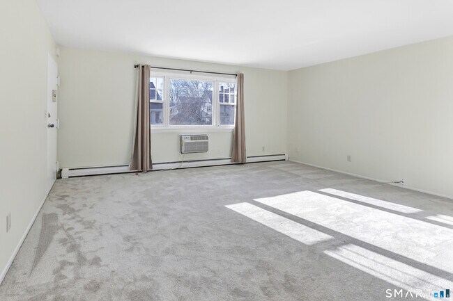 Photo - 100 Silliman St Unit APT 1B