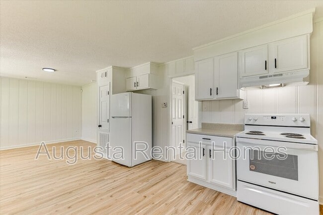 Photo - 1908 Wylie Dr