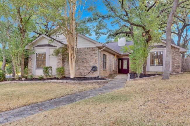 Photo - 2120 Wychwood Dr