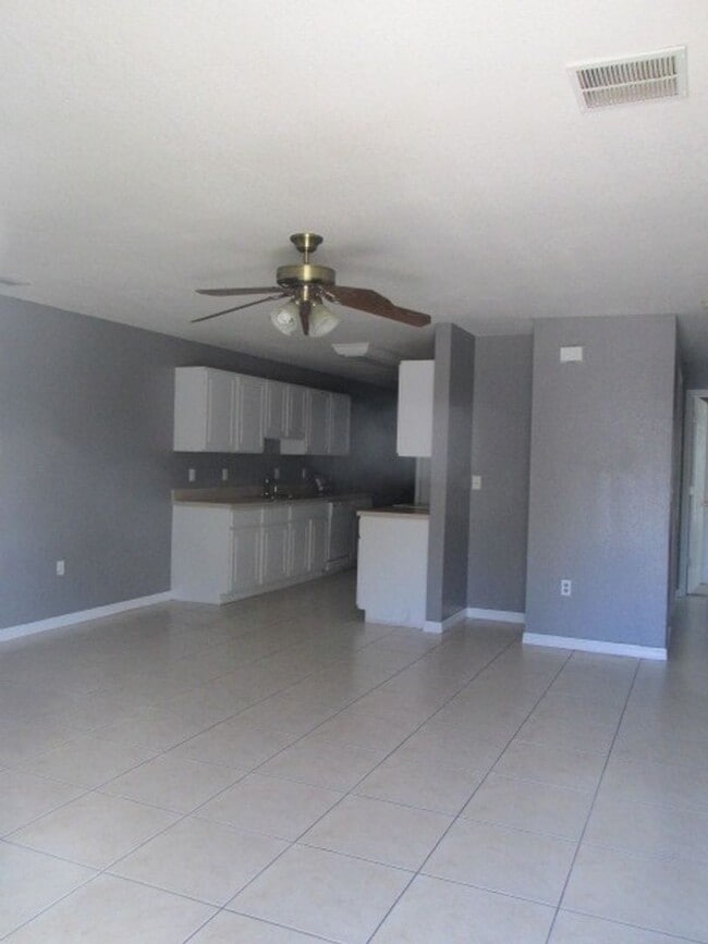 Photo - Spacious 3 bedroom 2 bath duplex