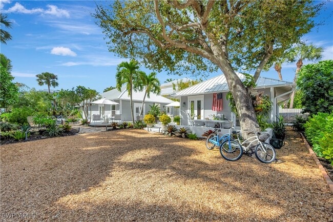 Photo - 1375 Gordon Dr