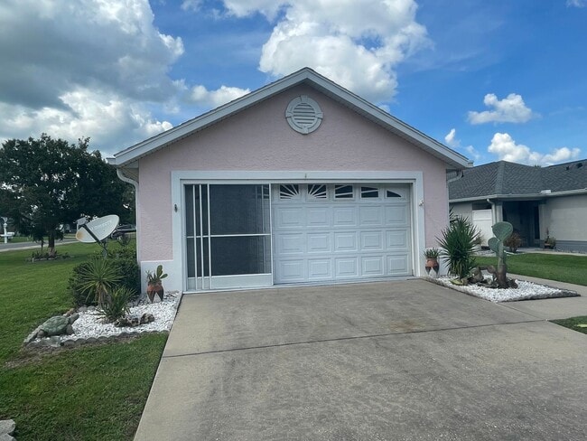 Photo - Charming 2BR/2BA Home in Ocala Palms – Gol...