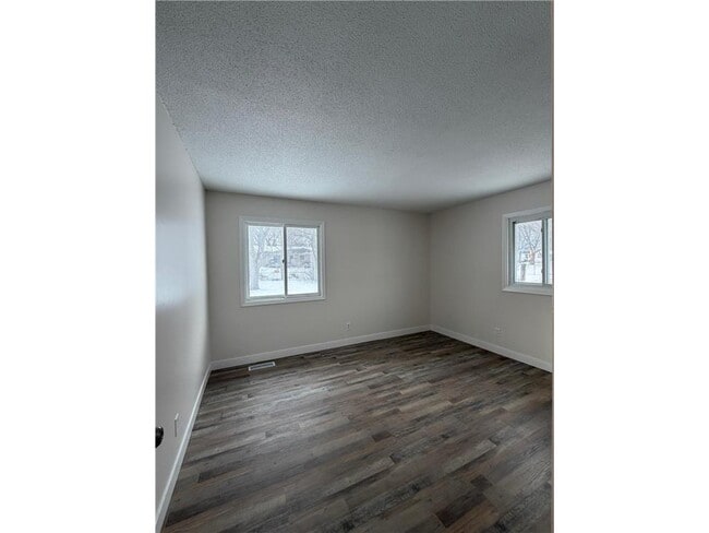 Photo - 16563 Fishing Ave