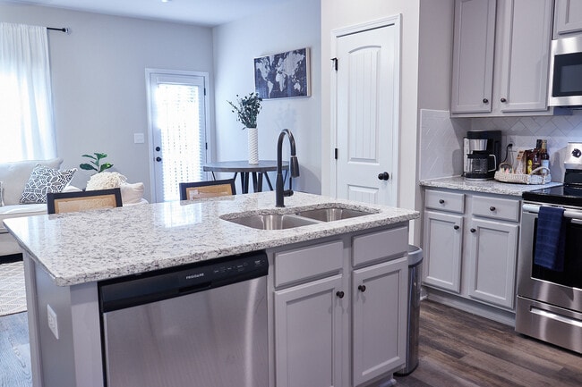 Photo - 2994 Bayrose Cir