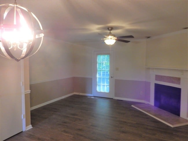 Photo - 1303 Wall Rd Unit 1