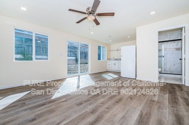 Building Photo - 134 Demona Pl