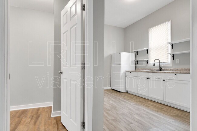 Photo - 3932 Rankin St