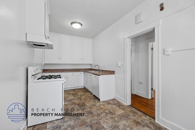 Photo - 566 W. 17th St.