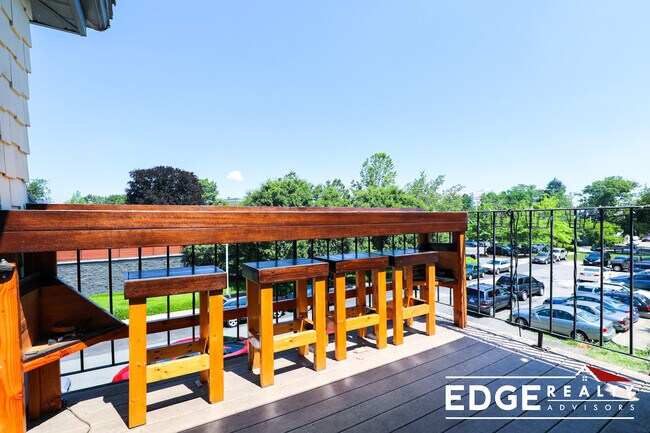 Photo - 326 N Harvard St Unit 1