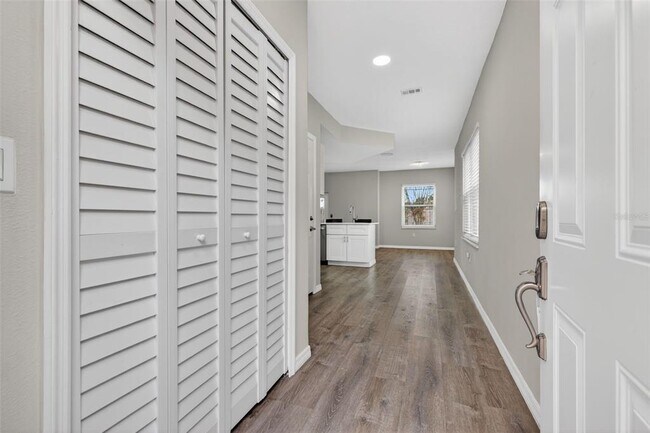 Photo - 4362 Tyler Cir N