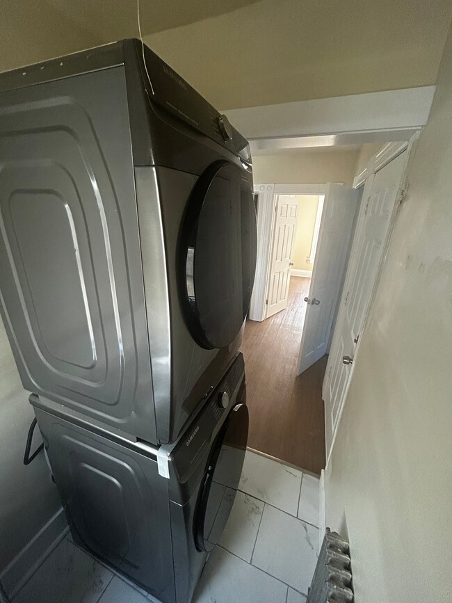 Photo - 18 Roberts St Unit 2