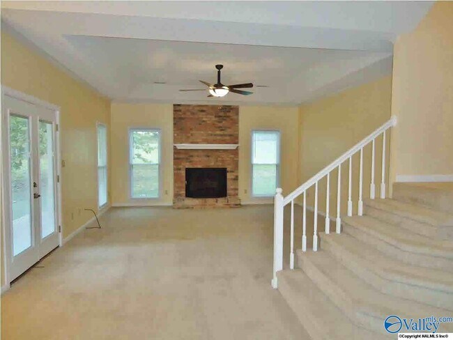 Photo - 722 Highland Dr